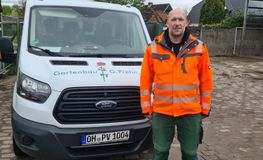 Günter Prehn GmbH, Frank Vogel, 45 Jahre, Kompetenz, Gartenneuanlage, Gartenpflege, Zaunbau, Pflasterung, Winterdienst, Rasenpflege, Baumpflege, Schnitt, Sträucherschnitt, Containerdienst, Baggerarbeiten, Radladerarbeiten, Langenredder 7, 23743 Grömitz/Lenste